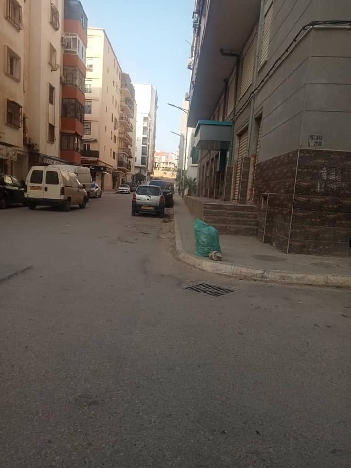 vente d'un Locale à belgaid 