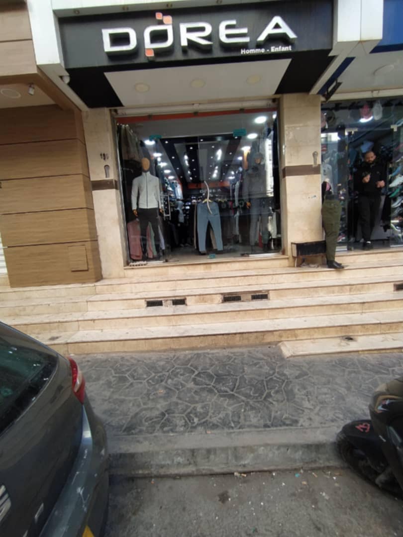  vente d'un local  à belgaid 