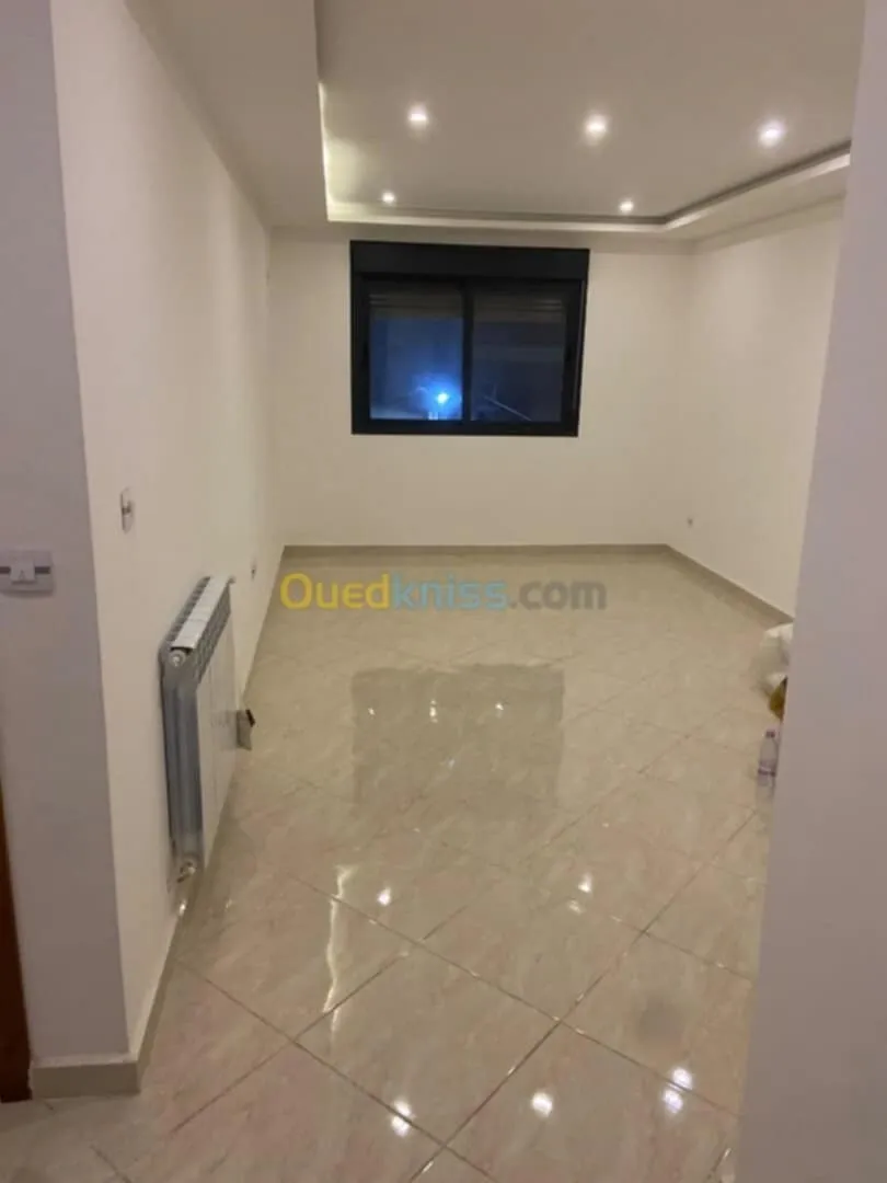 location d'un appartement F3 à Bir El Djir