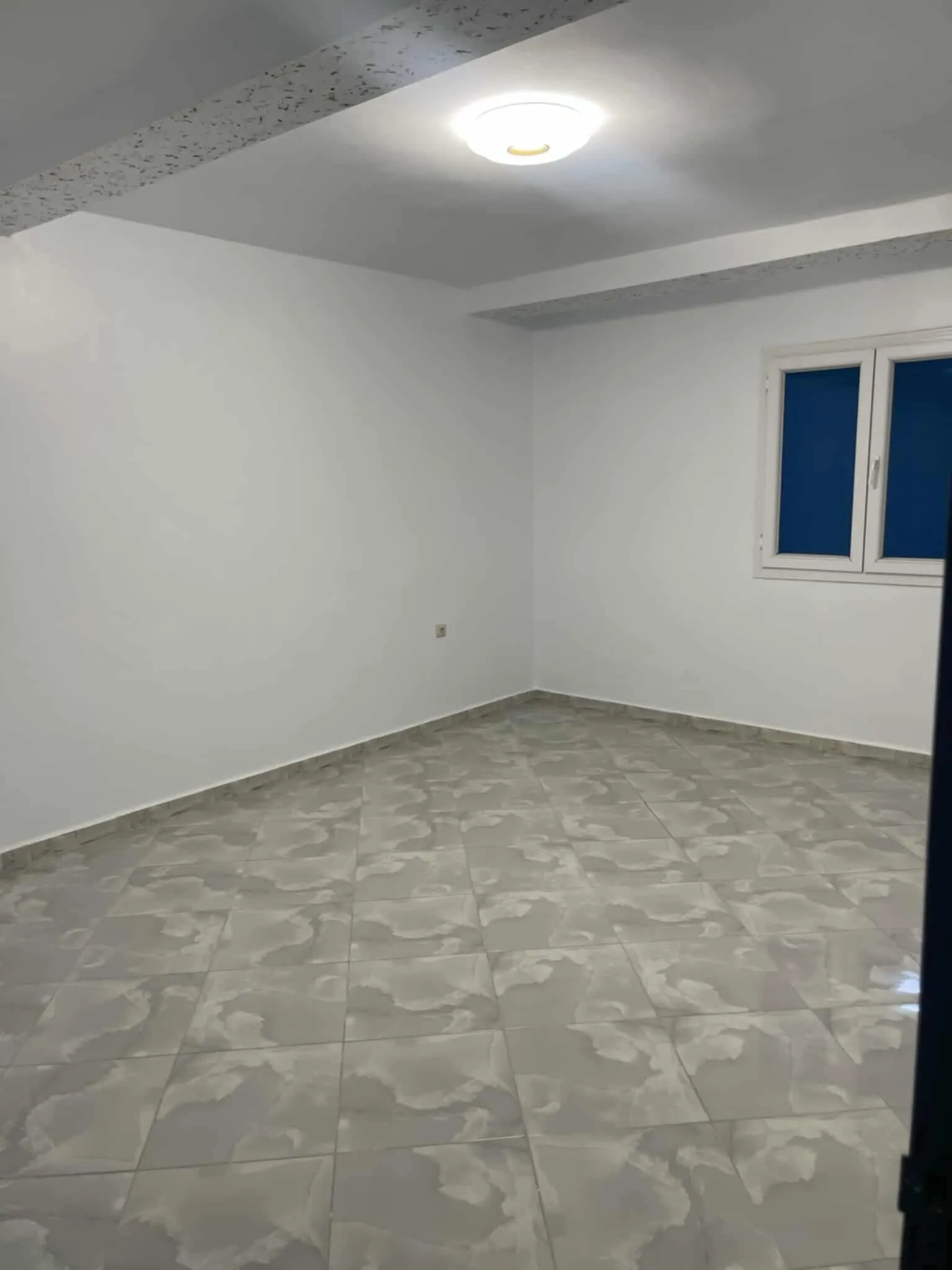vente d'un appartement F3 rénové à Belgaïd