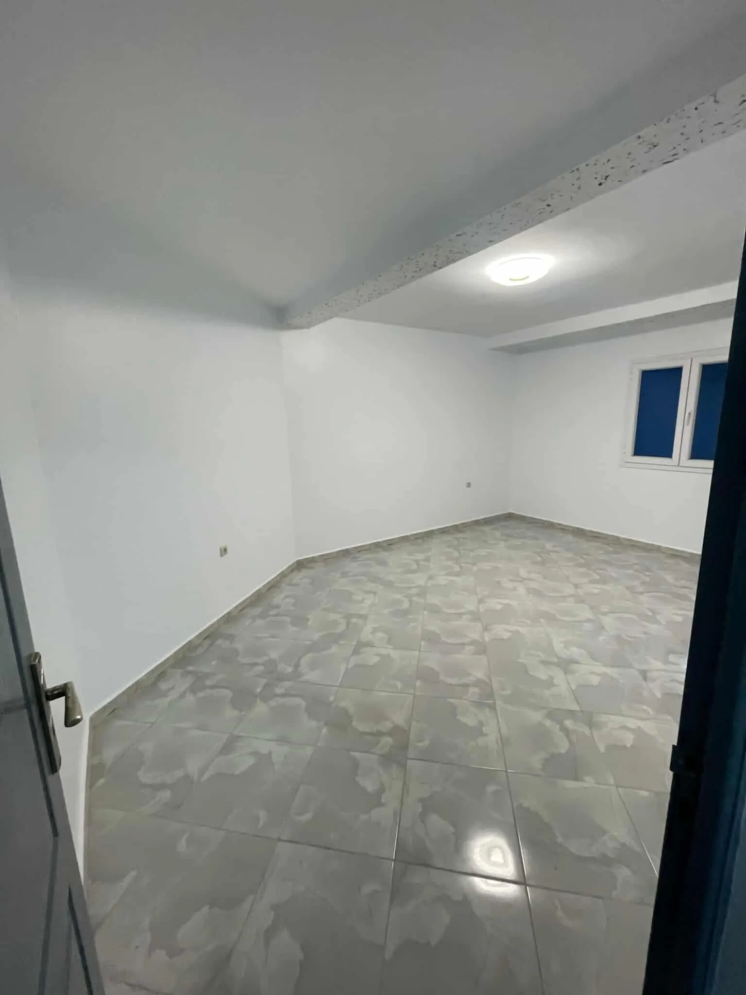 vente d'un appartement F3 rénové à Belgaïd