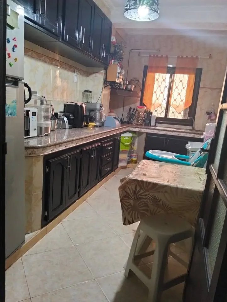vente d'un appartement F2 situé à Hai Yasmin 2